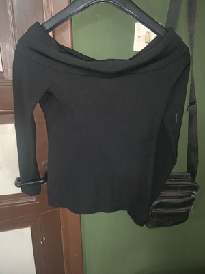Women's elastic blouse like new, black, size M