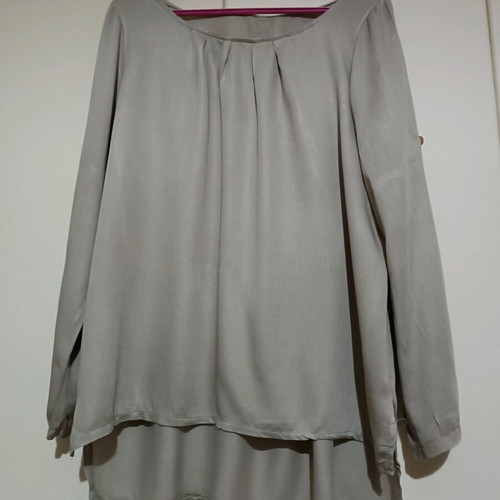 Beige blouse wide fit like new, one size with 3/4 sleeves