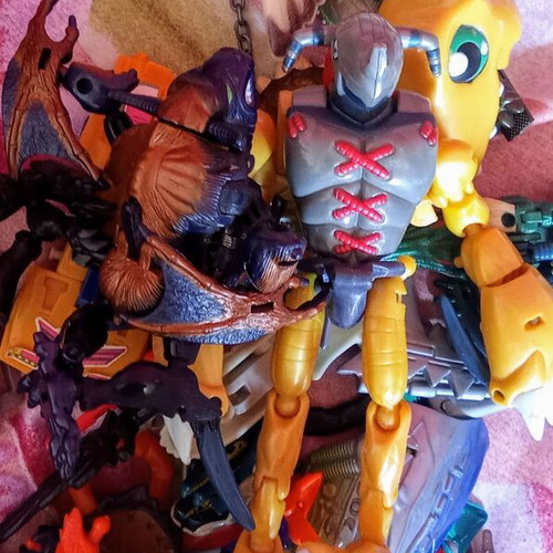 Alien Transformers figures and weapons 1998-2003