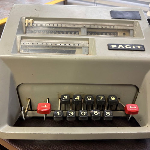 Facit Vintage Calculator like new, functional