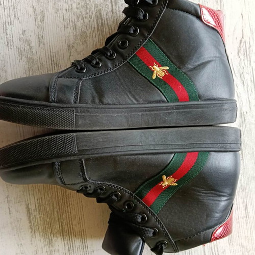 Women's boots like new, black with red, size 38