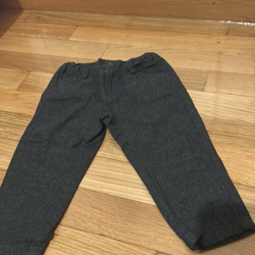 Baby pants used 12-18 months with cut label