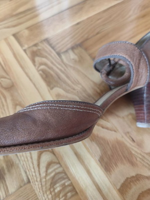 Clarks Mary Janes size 38 used, leather, brown