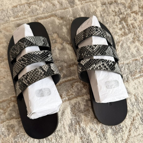 Handmade leather sandals like new, size 39, black and grey