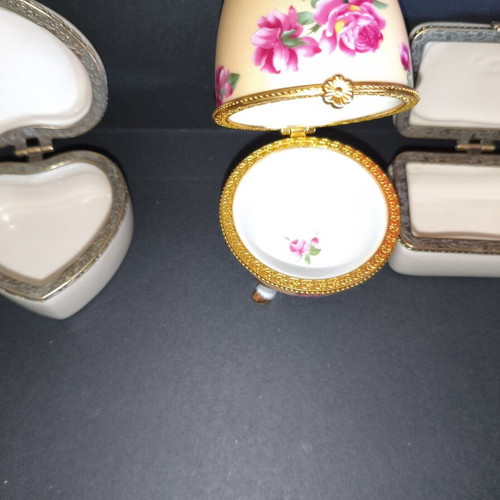 Vintage porcelain trinket boxes set of 3 with authentic Limoges, like new