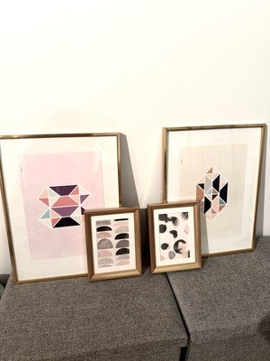 Σετ 4 μοντέρνα χρυσά κάδρα σαν καινούργια, 2 με υπογραφή Tomy K