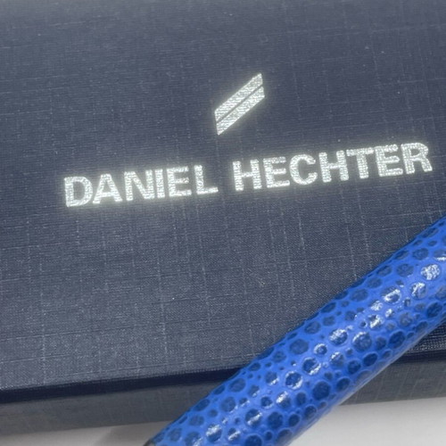 Daniel Hechter pen like new, impressive