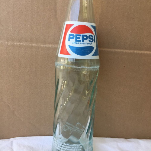 Pepsi 1985 and 7UP 1996 used soda bottles