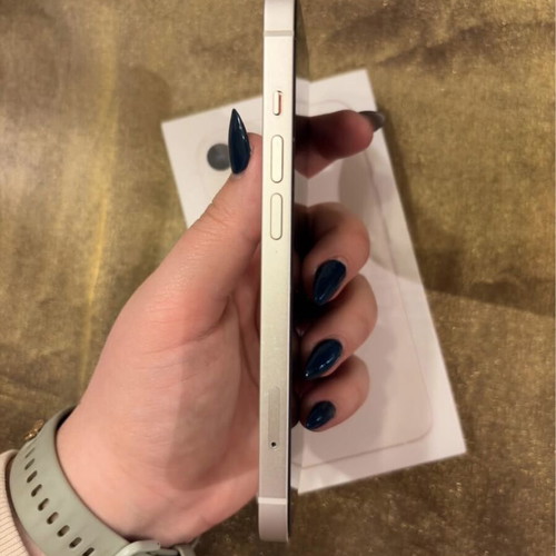 Apple iPhone 13 128GB white