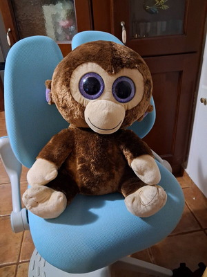 Large plush dolls like new, medium size