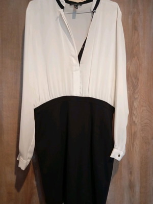 Mango short long-sleeve dress like new, black and white, size XL