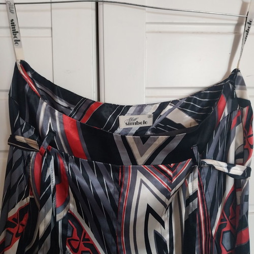 Miss Simbolo midi skirt alpha line like new, size 46, black and red