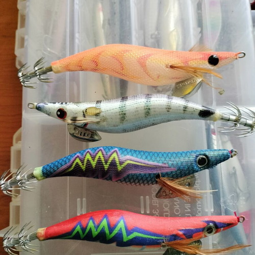 Artificial lures like new, Yamashita 3.5 and Sargos 3.5 squid jigs