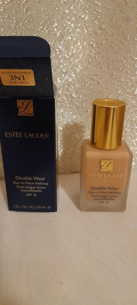 ESTĒE LAUDER Double Wear Make-up