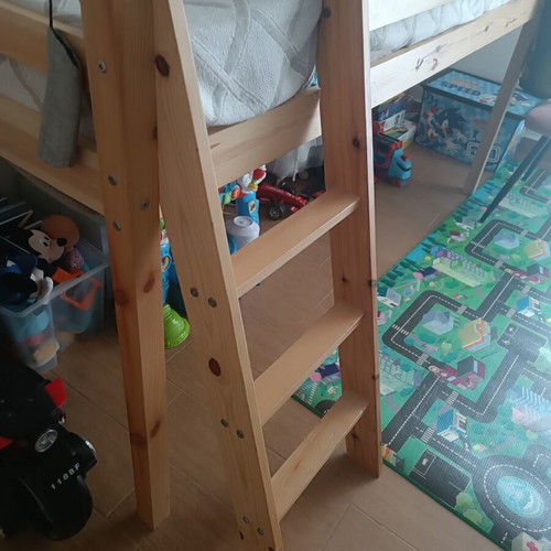 Loft bed like new without mattress