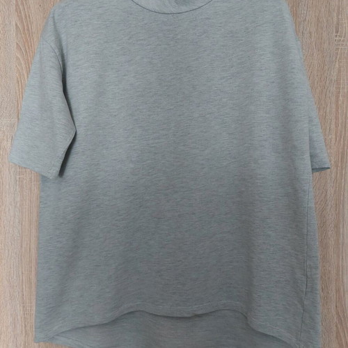 Zara Trafaluc T-shirt Small oversized like new, light gray