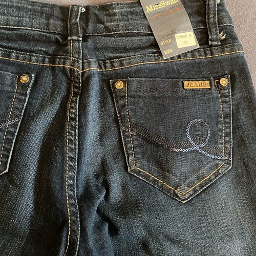 Jeans capri new, unworn with tag