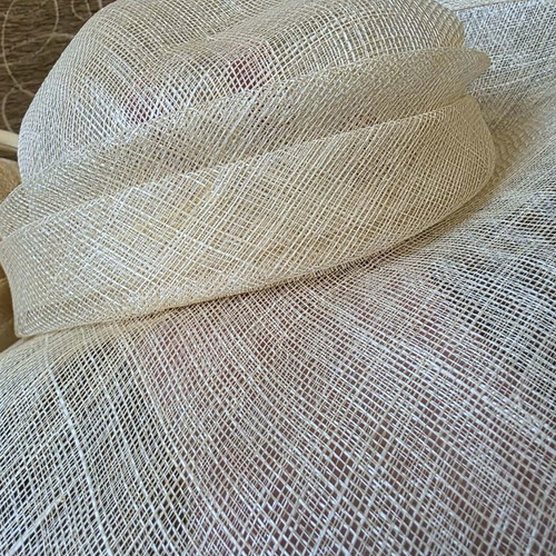 Gallery Lafayette hat 100% Sinamay new, beige, size 57