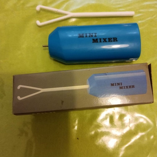Mini mixer new, operates with two batteries