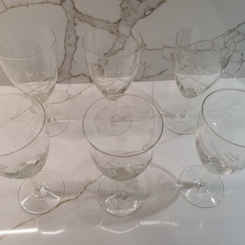 Vintage crystal large stemmed glasses set of 6 like new