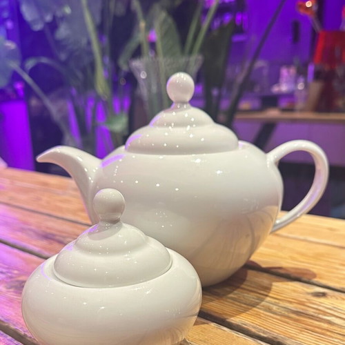 Porcelain teapot, creamer and sugar bowl set new
