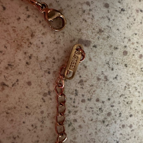 Steel gold necklace like new with triangle pendants 43 cm