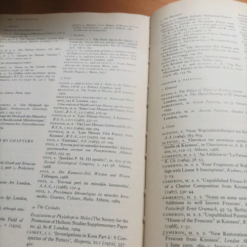 Book The Arts in Prehistoric Greece like new 1978