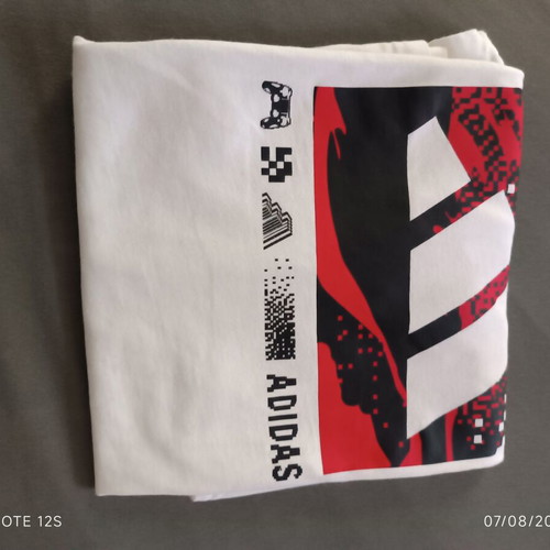 Adidas t-shirt like new, size 164 cm, white