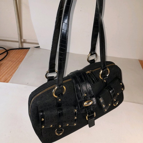 Gillian women's shoulder bag like new, black