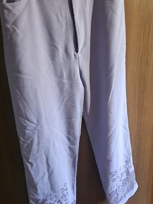 Lilac pants S/M like new with lace design