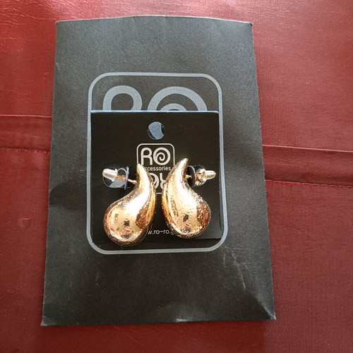 Earrings new gold-colored