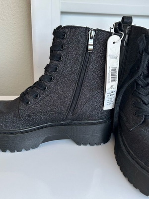 Tally women's boots size 37 new, black with laces and zipper