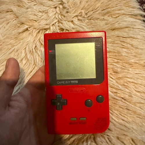 Game Boy Pocket μεταχειρισμένο, λειτουργεί κανονικά χωρίς παιχνίδι