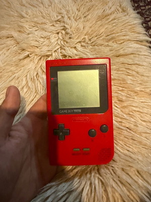 Game Boy Pocket μεταχειρισμένο, λειτουργεί κανονικά χωρίς παιχνίδι