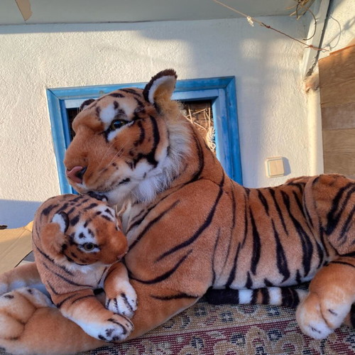 Large plush decorative tiger like new