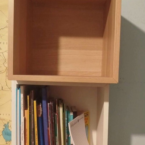 Ikea wall boxes new, beige 35x35x35 and white 35x25x35