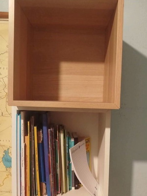 Ikea wall boxes new, beige 35x35x35 and white 35x25x35
