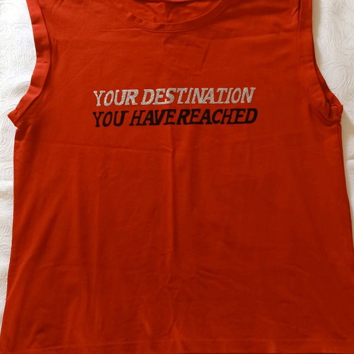 Women's mako sleeveless t-shirt red, like new, size M