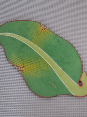 Wooden Serving Platter Banana Leaf Shape like new 53x27 cm