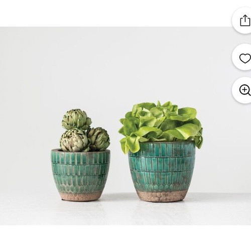 Ceramic flowerpot with unique design like new