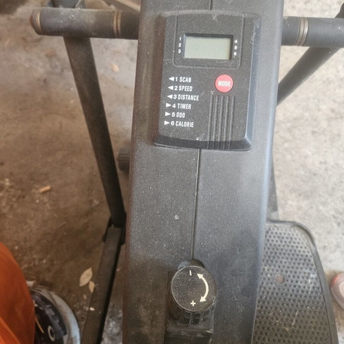 Elliptical machine like new