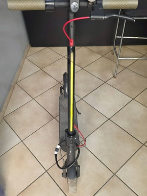 Xiaomi Mi Electric Scooter M365 μεταχειρισμένο με συμπαγή λάστιχα