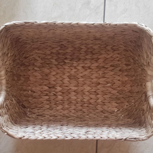 Large wicker basket with handles like new