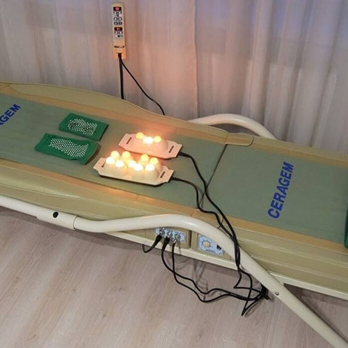 Ceragem Master CGM-3500 Massage Bed like new