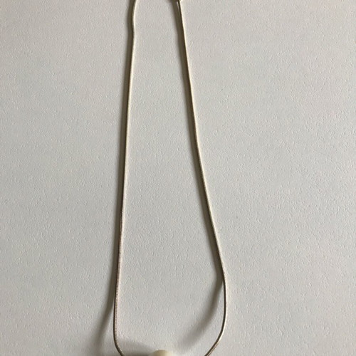 Necklace thin choker with adjustable pearl, matte gold chain like new