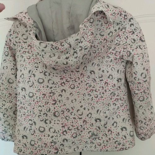 Mc Kinley kids jacket like new, white and grey, size 128 cm