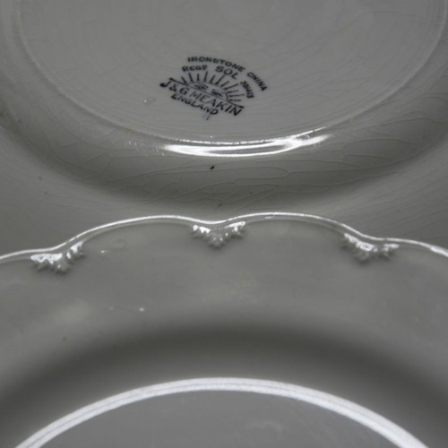 Ironstone China ReGo sol 391413 j&G MEAKIN England plates used