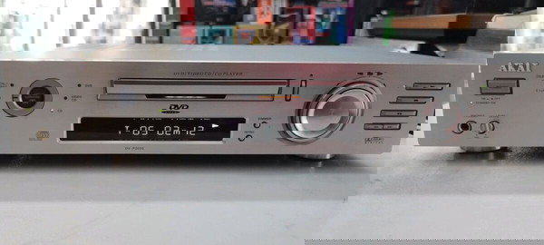 AKAI DV P2000