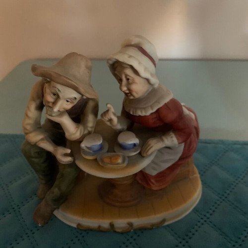 Porcelain vintage figurine decoration like new