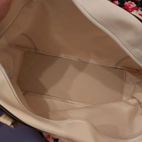 Elle travel bag used, white and cream